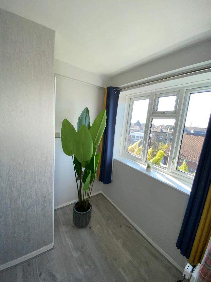 Bright, Spacious, Modern Interior Decor 2 Bedrooms Apartment With Amazing Views London Luaran gambar