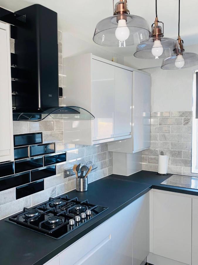 Bright, Spacious, Modern Interior Decor 2 Bedrooms Apartment With Amazing Views London Luaran gambar
