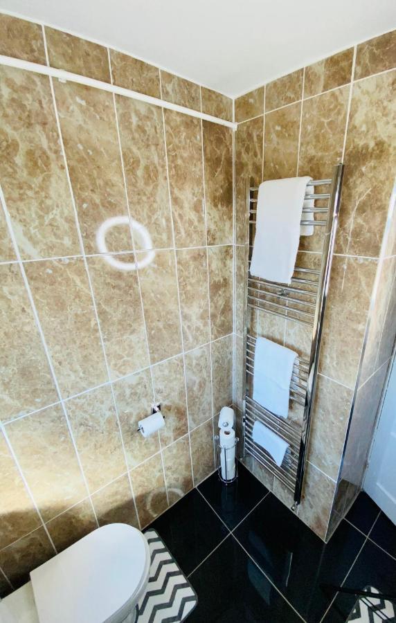 Bright, Spacious, Modern Interior Decor 2 Bedrooms Apartment With Amazing Views London Luaran gambar
