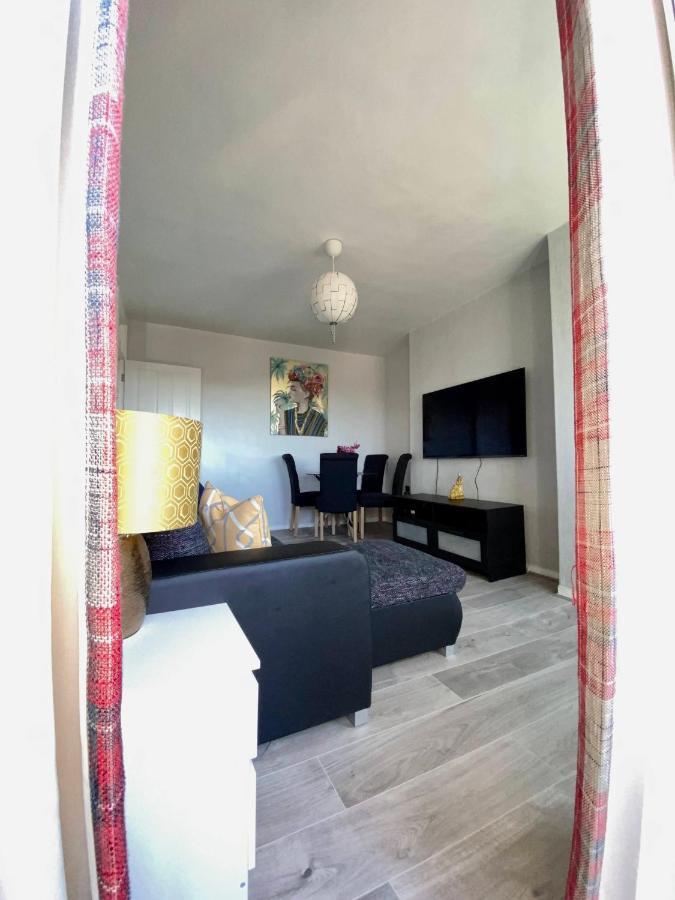 Bright, Spacious, Modern Interior Decor 2 Bedrooms Apartment With Amazing Views London Luaran gambar