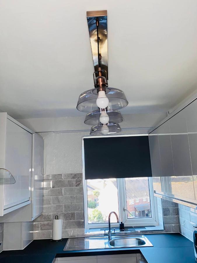 Bright, Spacious, Modern Interior Decor 2 Bedrooms Apartment With Amazing Views London Luaran gambar