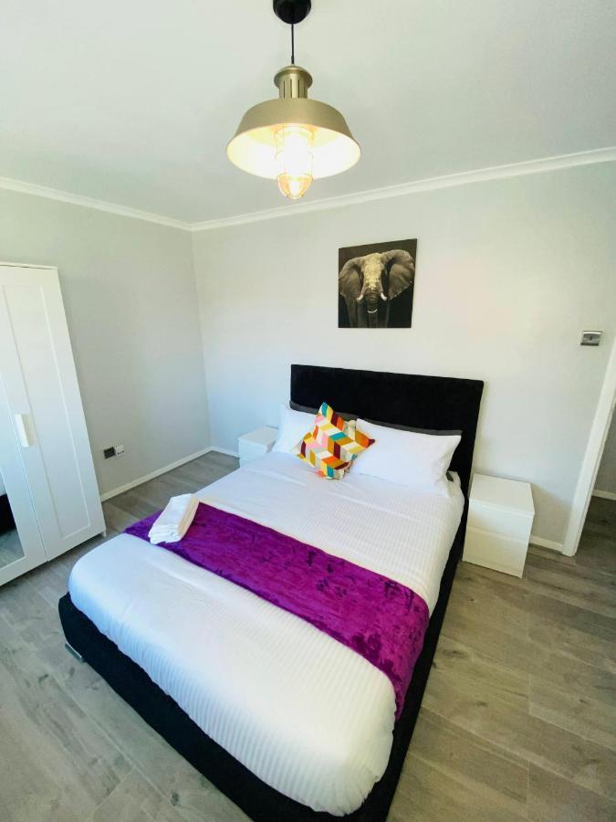 Bright, Spacious, Modern Interior Decor 2 Bedrooms Apartment With Amazing Views London Luaran gambar
